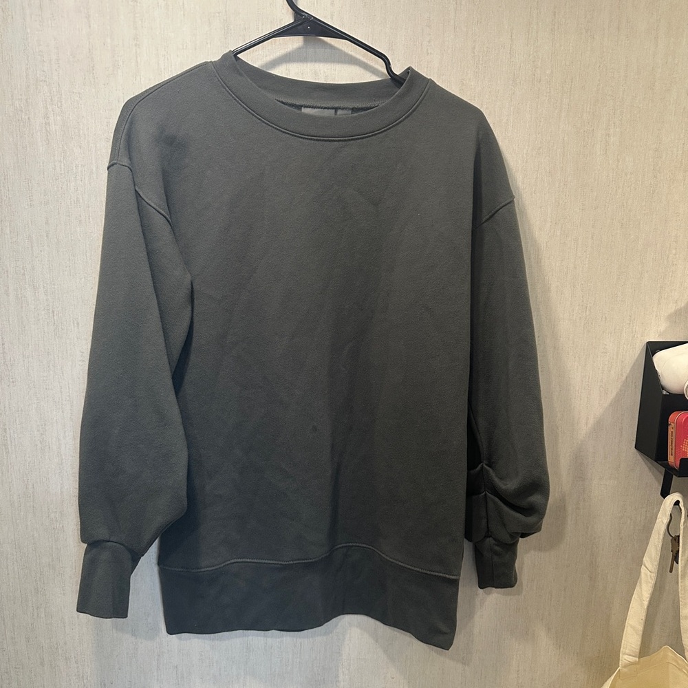 Zella Athletic Sweatshirt Ruched Sleeve Grey Sweater
